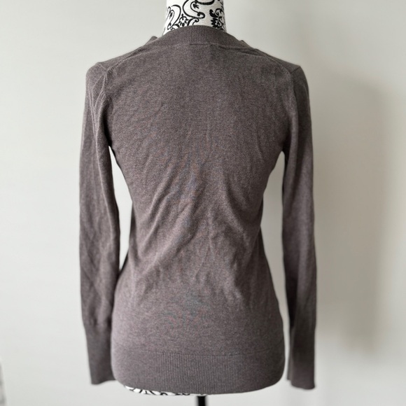 Esprit Fitted Lightweight V-Neck Knit Sweater S - Picture 3 of 5